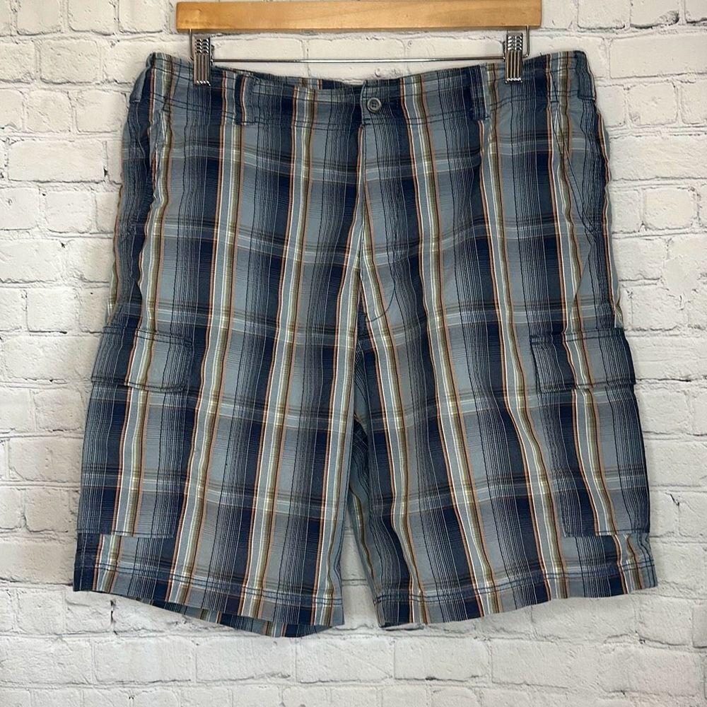 Tommy Bahama Mens Blue Brown Plaid Cargo Shorts size 38 Silk Cotton Blend